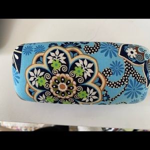 Vera Bradley glasses holder — barely used!